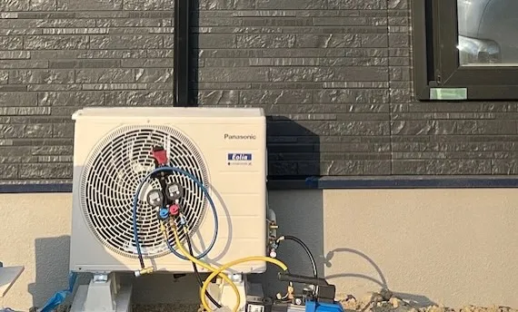 新規空調機器取付工事