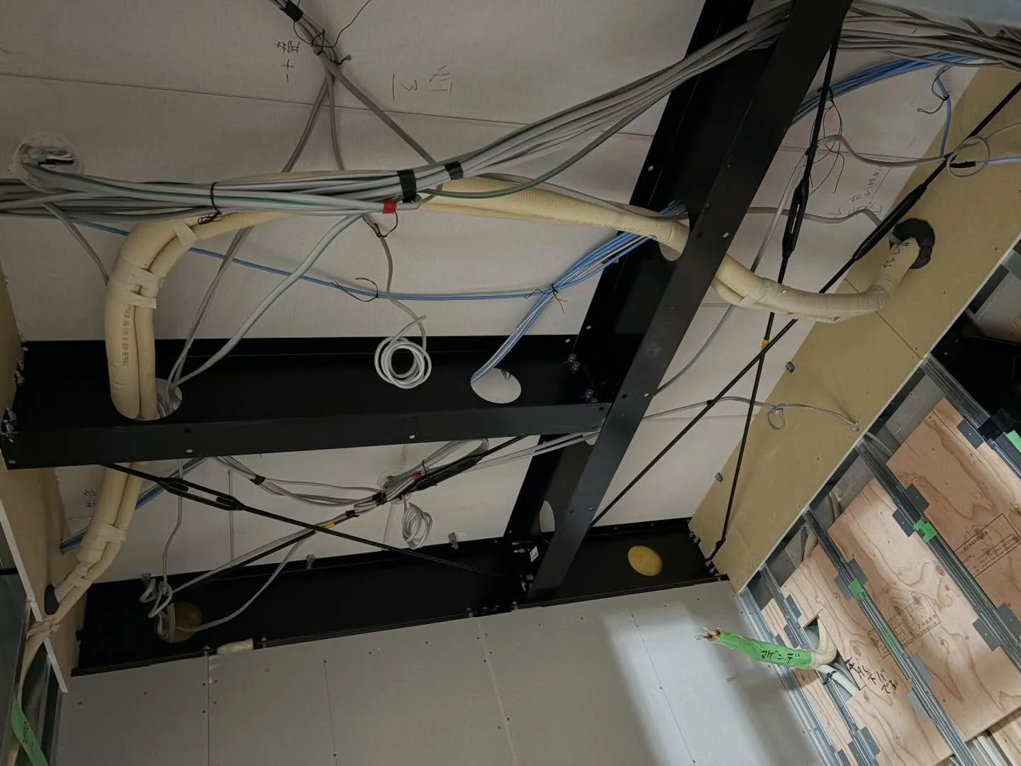 隠蔽配管 防火区画貫通処理