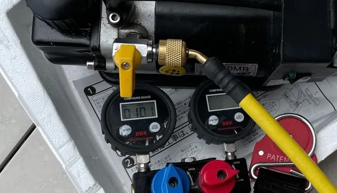 隠蔽配管空調機器入替え工事