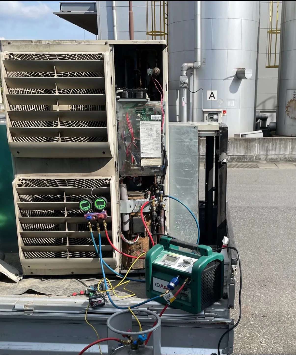 【業務用エアコン室内機・室外機の入替え・ガス回収】